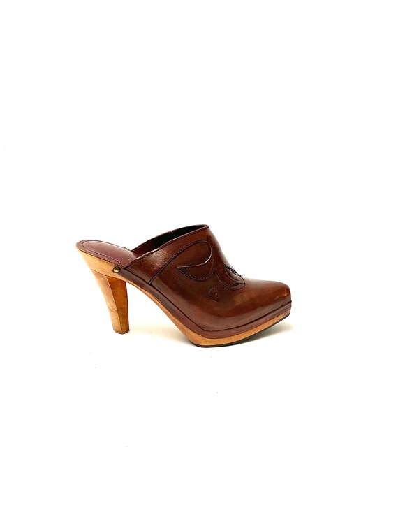 Vintage 1970s Wooden Heeled Clogs // Platform Oxbl