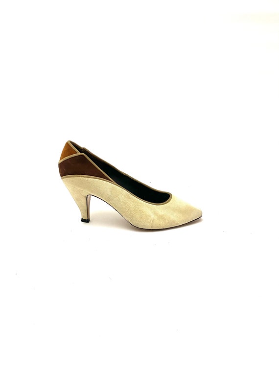 Vintage 1980s Deadstock Heels // Ivory Suede Embel