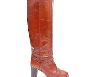 Vintage 1970s Womens Knee High Boots // Brown Leather Pull On Heeled Fashion Boots Size 6