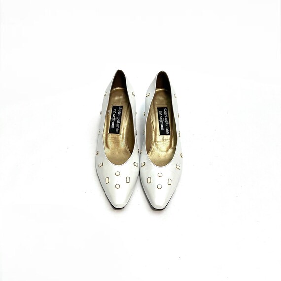 Vintage 1980s Geometric Studded Pumps // Pearl Wh… - image 3