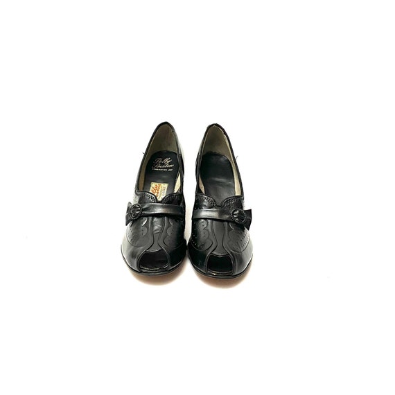 Vintage 1940s Deadstock Pumps // Black Leather Pe… - image 3