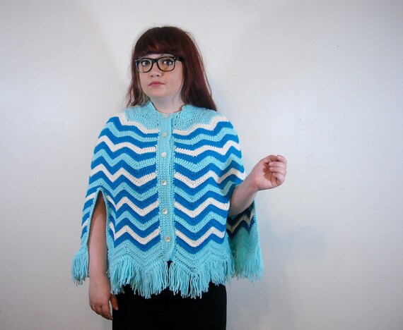 Blue Chevron Poncho // 1960s Crochet Fringe Cape … - image 2