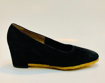 Vintage 1970s Wedges // Black Suede Round Toe Heels by Naturalizer Size 7