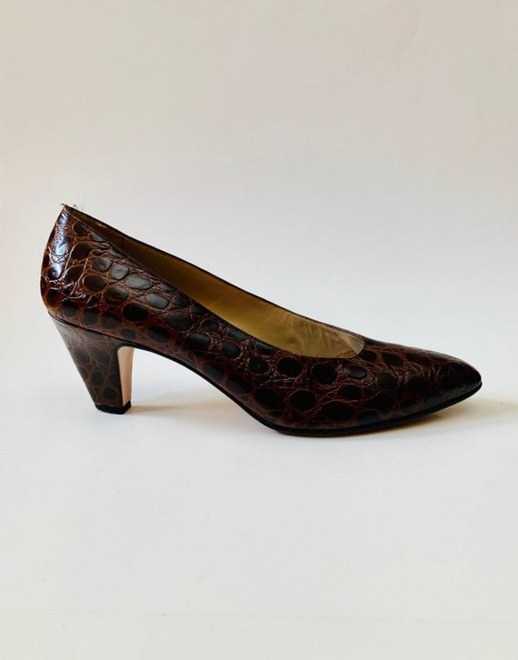 vintage ferragamo heels