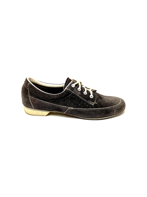 Vintage 1970s Oxfords // Gray Suede Lace Up Sneak… - image 1