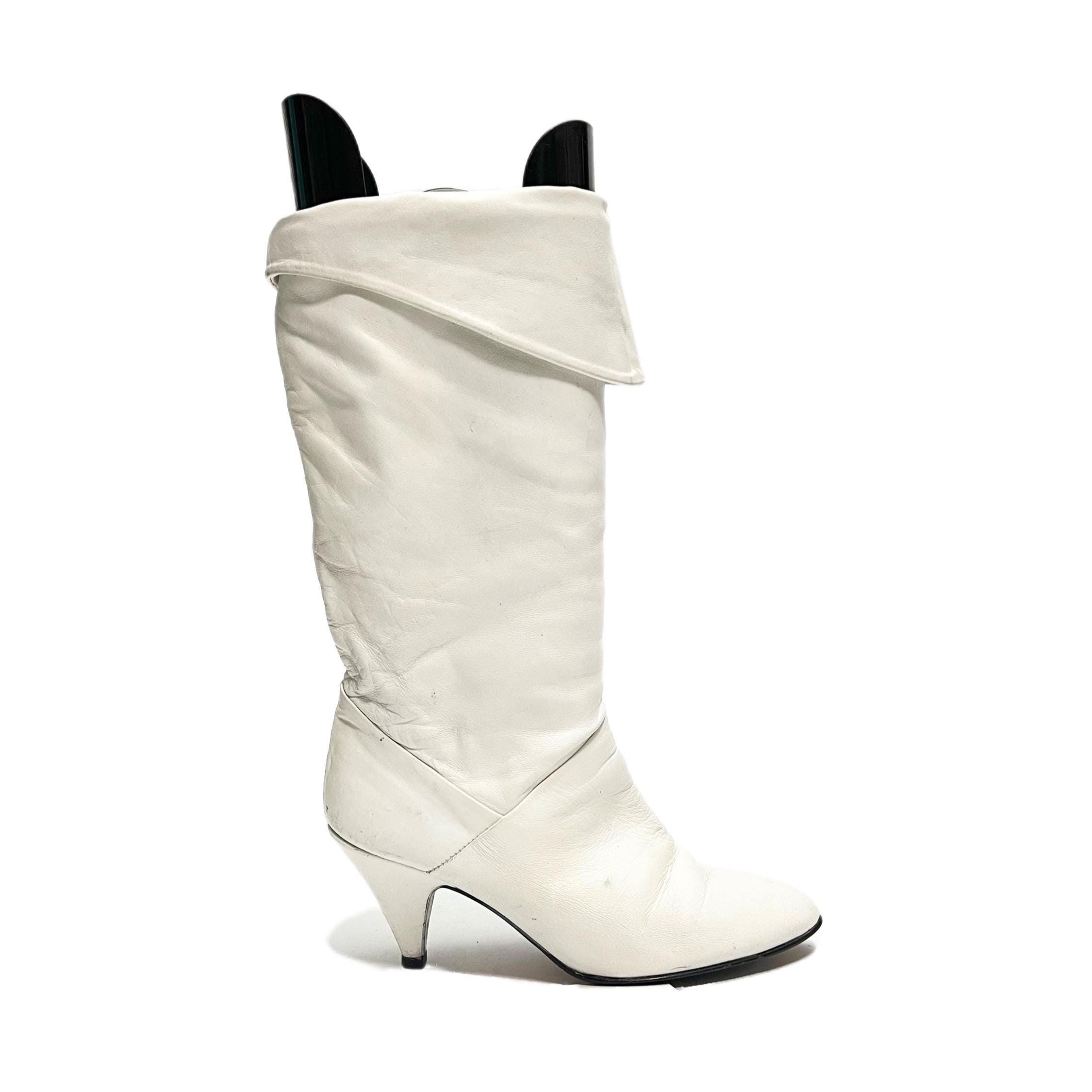 vintage design boots ×パイレーツブーツセット Vintage 1980s Fold Over Boots // White Leather Kitten Heel Pirate