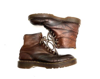 Vintage 1990s Mens Combat Boots // Brown Leather 8-eye 1460  display picture 1