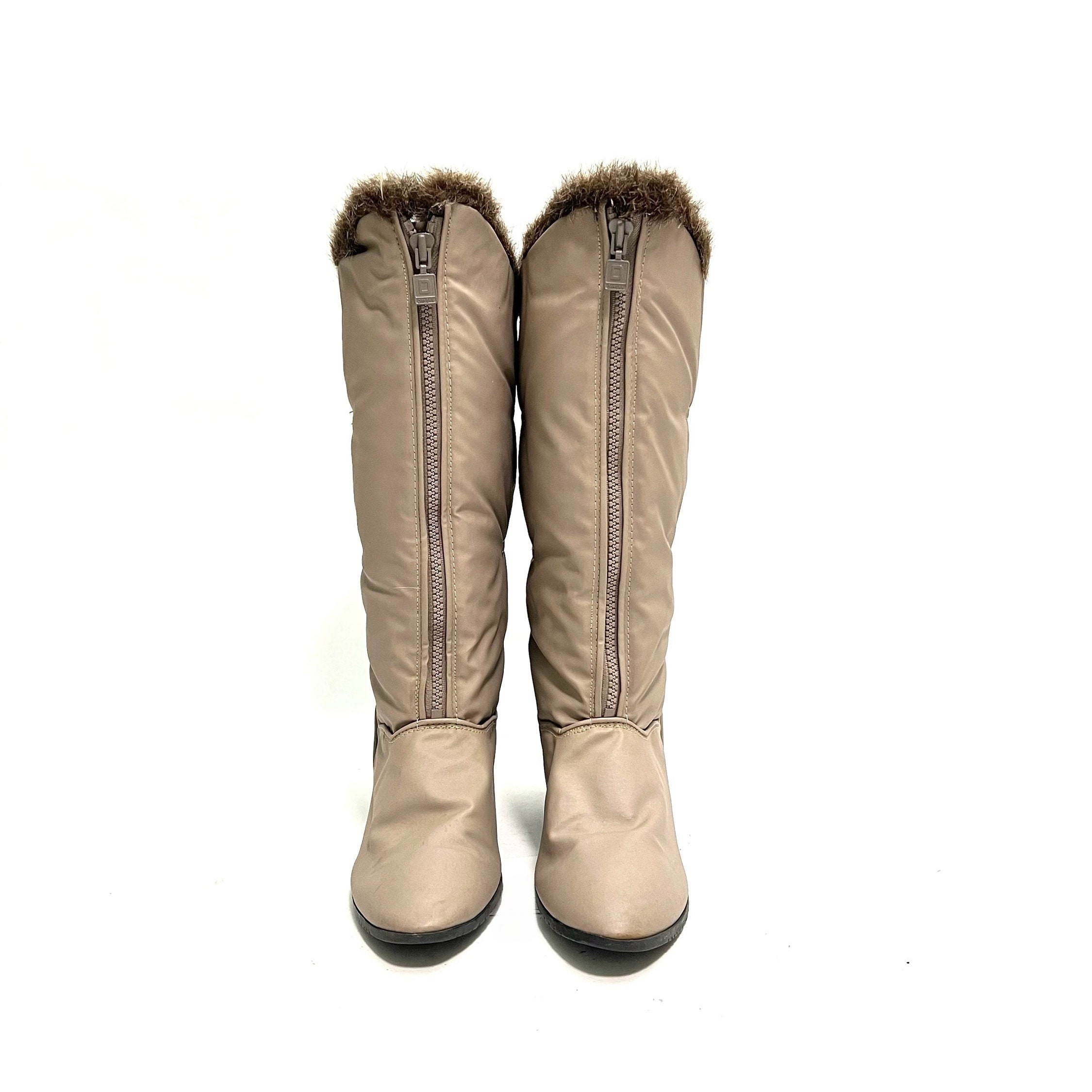 Vintage 1970s Knee High Snow Boots // Khaki Nylon Faux Fur