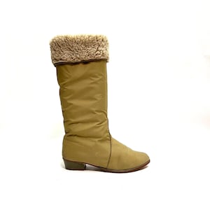 Vintage 1970s Winter Boots // Khaki Nylon Fold Over Fleece Lined Knee High Snow Boots by Golo Size 8.5