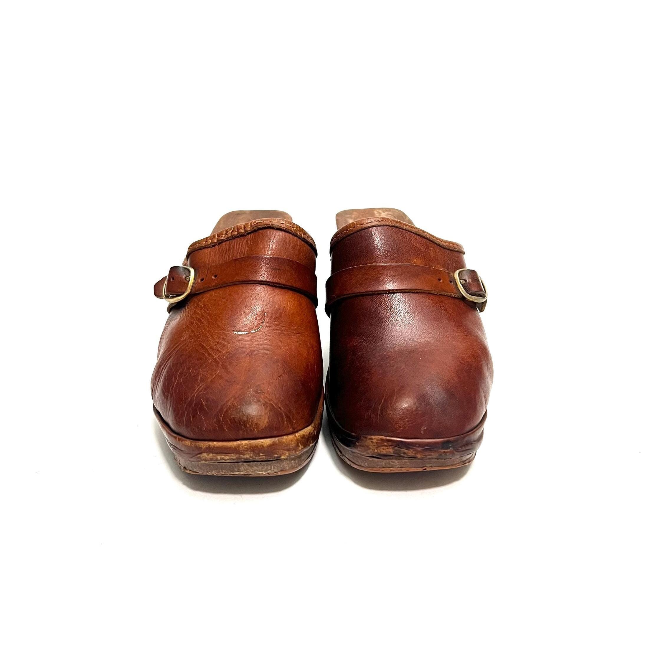 Vintage 1970s Platform Clogs // Brown Leather Slip on Buckle 