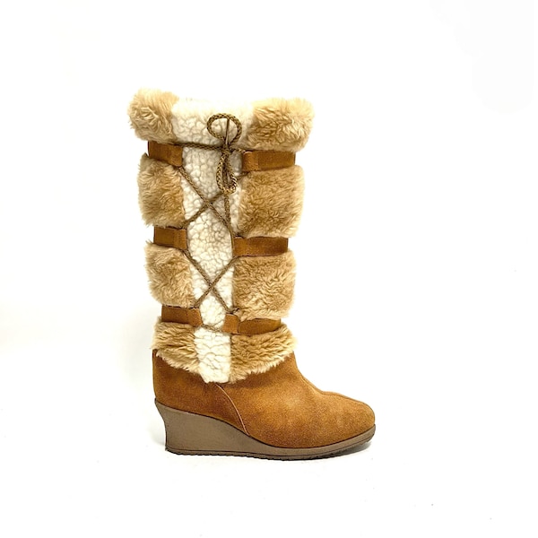 Vintage 1970s Faux Fur Knee High Winter Boots // Tan Suede Pull On Fleece Lined Wedge Snow Boots by Snowland Size 8