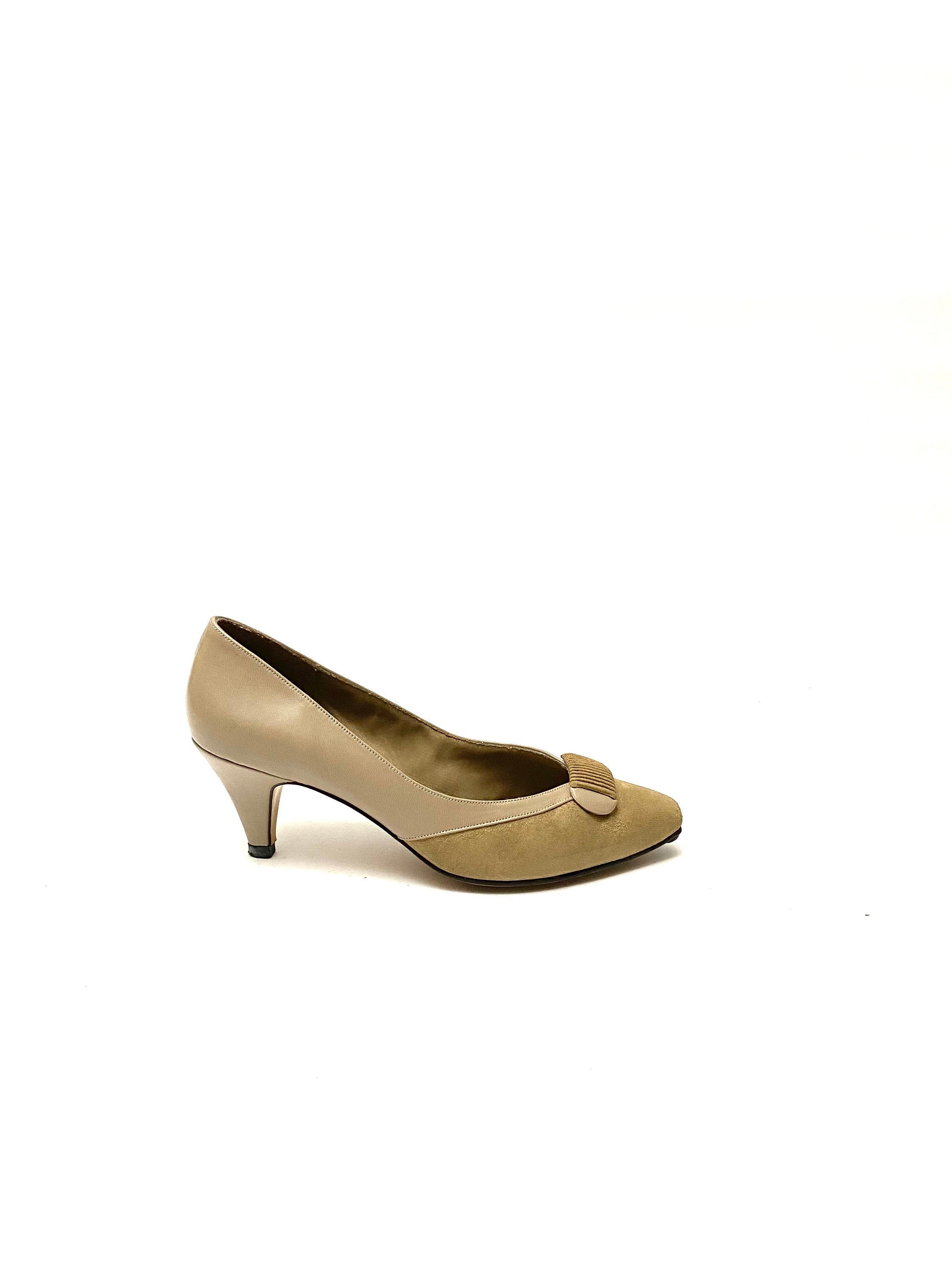 Vintage 1980s Suede Pumps // Tan 
