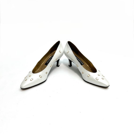 Vintage 1980s Geometric Studded Pumps // Pearl Wh… - image 5