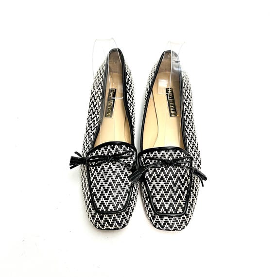 Vintage 1990s Black Patent Leather Bow Loafers // Black and White Chevron Woven Raffia Slip On Flats by Enzo Angiolini Size 8.5
