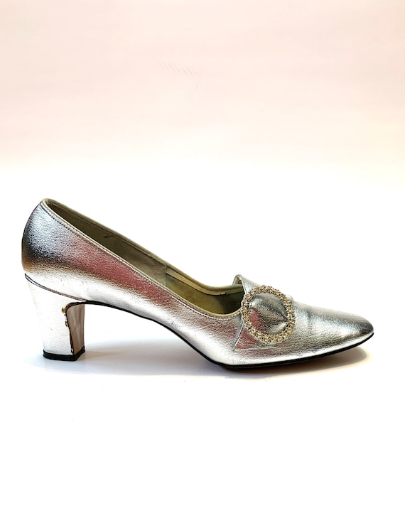 Vintage 1960s Silver Lamé Heels // Formal Dress Sh