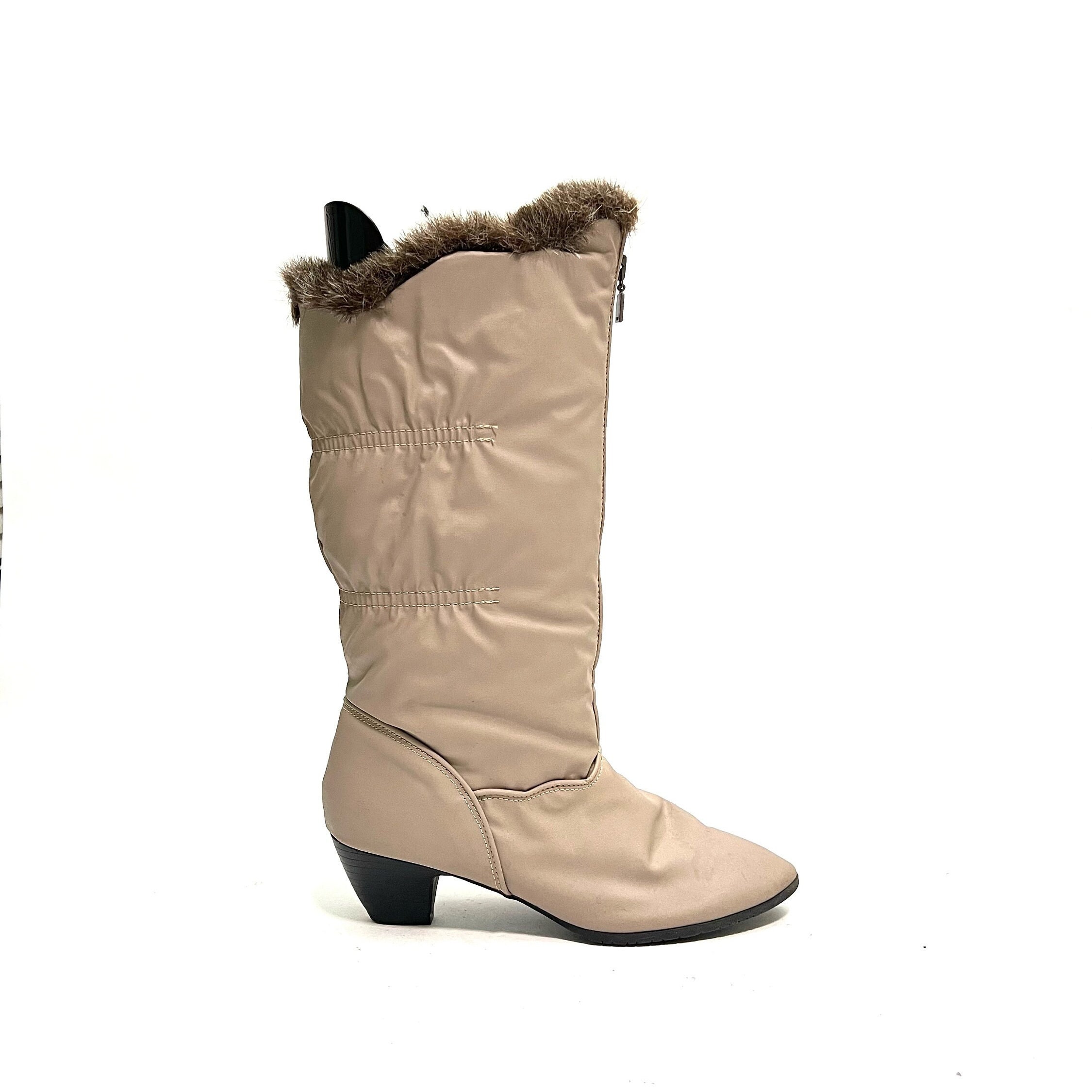 海外輸入 インボイス Vintage 1970s Knee High Snow Boots // Khaki Nylon Faux Fur シューズ(女性用)