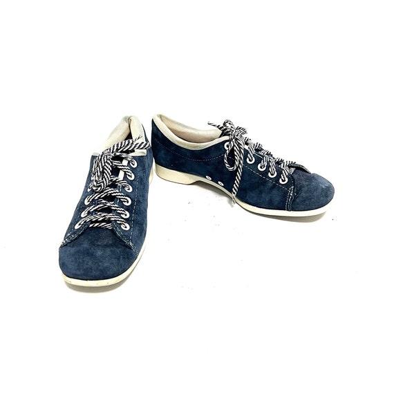 Vintage 1960s Womens Bowling Shoes // Blue Suede … - image 4