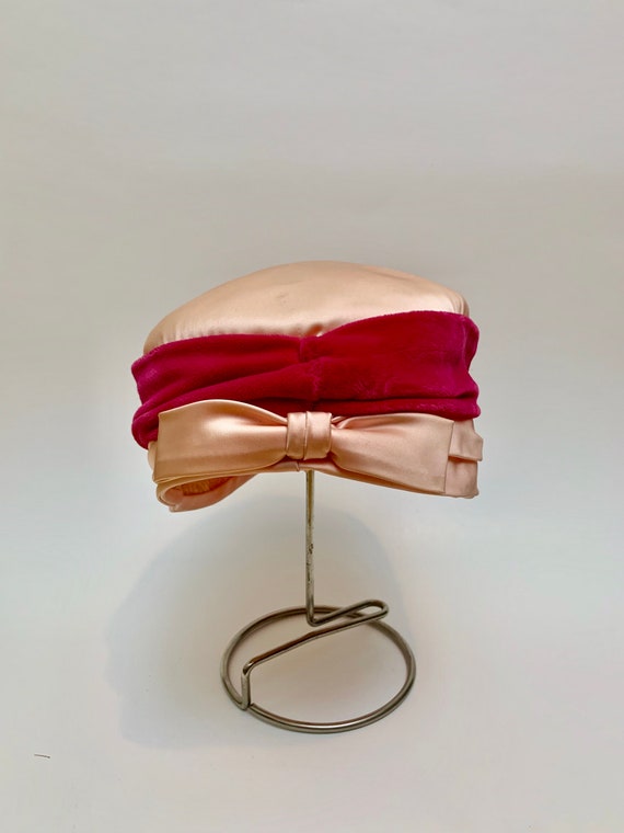 Vintage 1950s Pink Satin Toque Hat // Sculpted Bu… - image 7