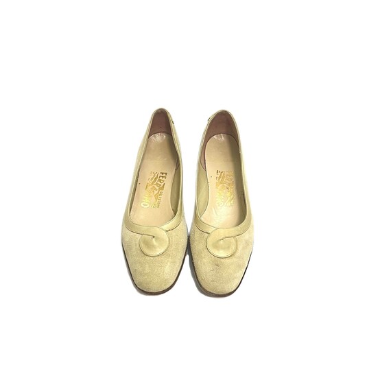 Vintage 1960s Slip On Flats // Ivory Suede Leathe… - image 1