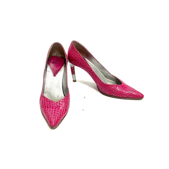 Vintage Y2K Embossed Leather Heels // Pink and Si… - image 4