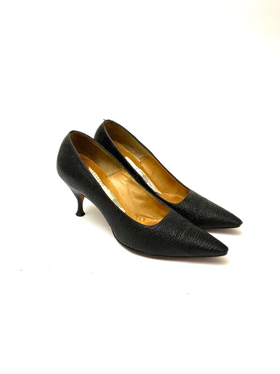 vintage stiletto pumps