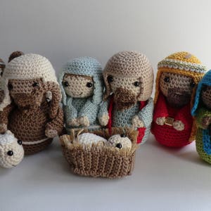 Crochet Christmas nativity amigurumi PDF pattern image 1