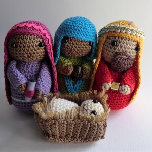 Crochet Christmas nativity amigurumi PDF pattern image 3