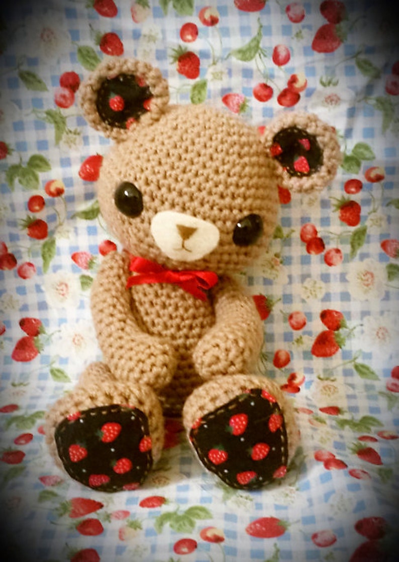 Teddy with heart amigurumi PDF crochet pattern image 1