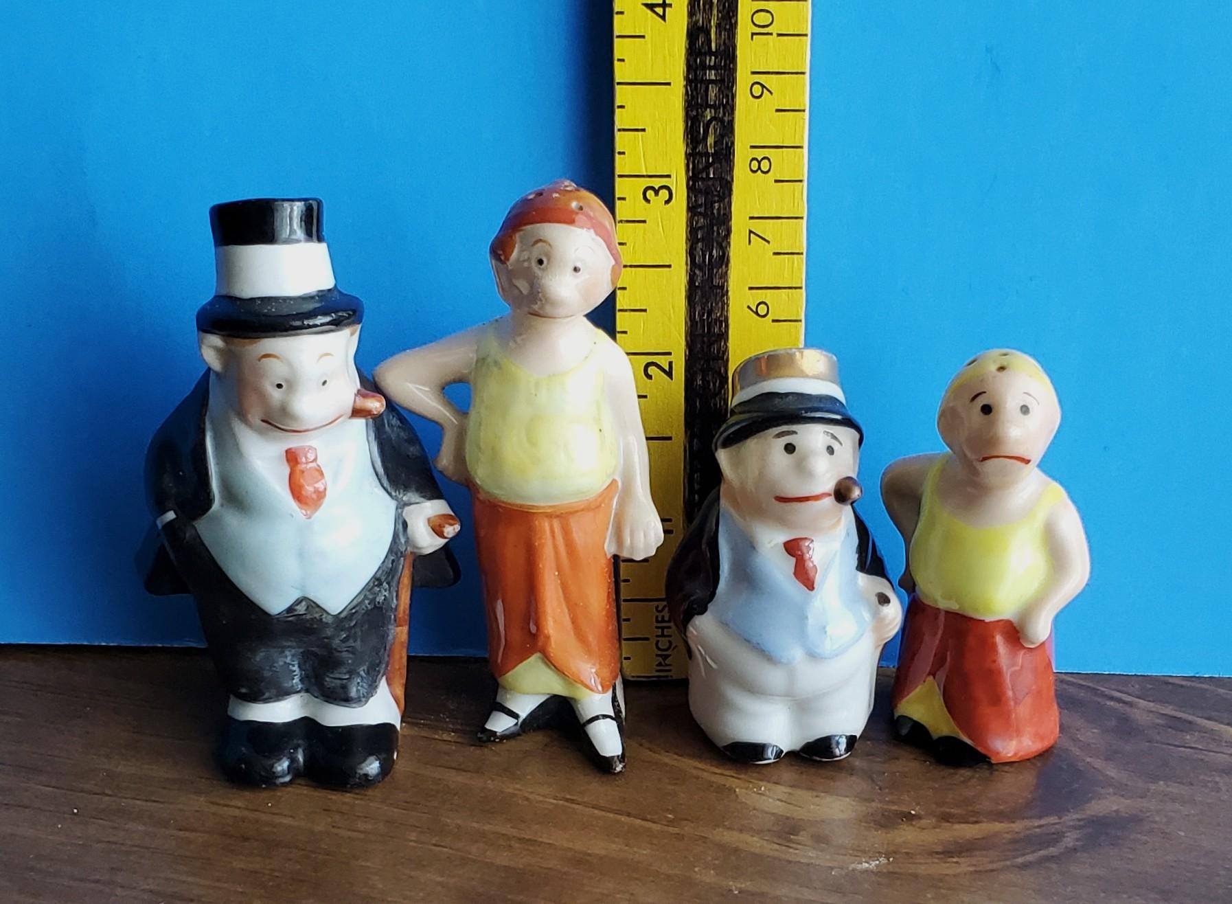 希少 40s 50s Vintage Bonzo Salt＆Pepper il_fullxfull.7164825357_mxei.jpg