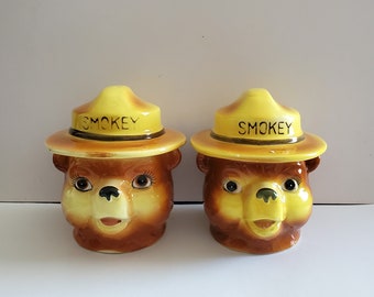 Vintage Smokey Bear Salt and Pepper Set - Etsy