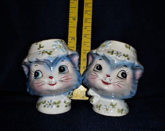Vintage Lefton Miss Priss Kitty Salt and Pepper Shakers - Made in
