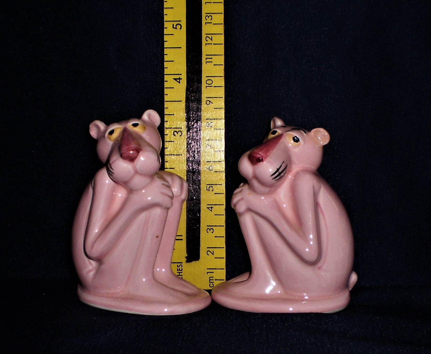 Vintage and Rare Pink Panther Salt and Pepper set Etsy.de