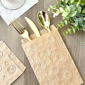Embossed Medallion Wedding Favor Bags – Rustic Kraft Treat Bags (5x7)