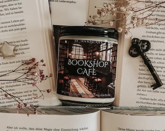Coffee candle in a glass jar, gift for bookworms, book lovers, bookshelf decoration, scented candle, soy wax candle with coffee scent, handmade