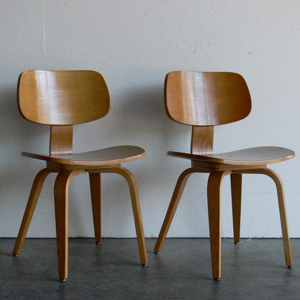 Vintage Mid Century Modern Thonet Plywood Chair (Set of 2)