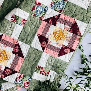 Floral Patchwork Quilt PDF – Beginner Baby, Throw & Twin Sizes – Instant Download- Fields of Blooms