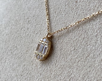 14K Solid Gold Minimalist Baguette Necklace, Minimalist Gold Necklace, Baguette Necklace, Baguette Cut Necklace, Baguette Stones Necklace