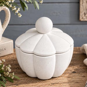 Scalloped Concrete Container Trinket Jar | Bath Salt Holder | Keepsake Box | Jewelry Storage Vanity or Desk Organizer Modern Farmhouse