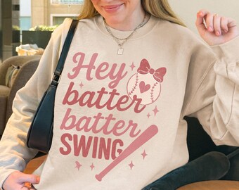 Batter Batter Swing PNG, Mamá de béisbol PNG, Día de juego de béisbol PNG, Diseño de lazo de béisbol retro coquette, Mamá de béisbol Png, Mamá de estadio de béisbol Png