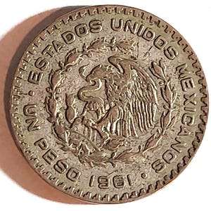 1961 One Peso Estados Unidos Mexicanos with Free Shipping