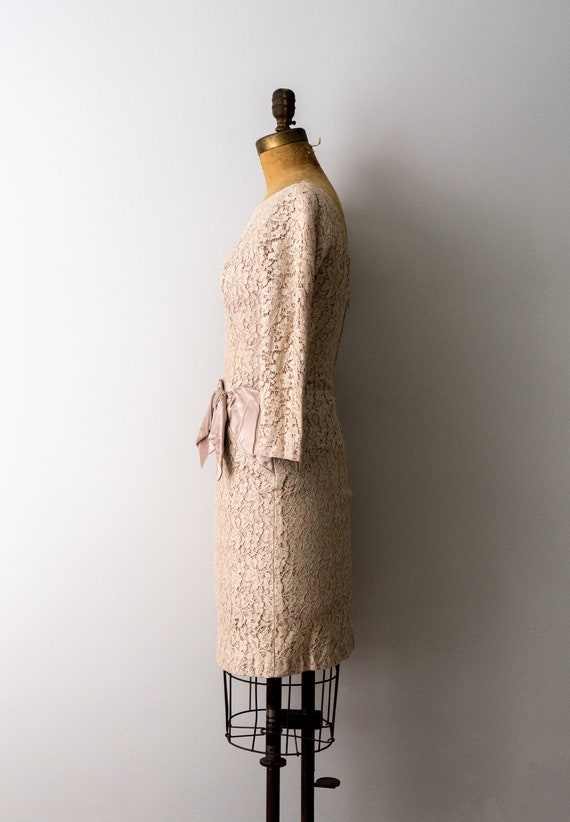 1960's Lace Wiggle Dress. vintage 60 beige dress.… - image 7
