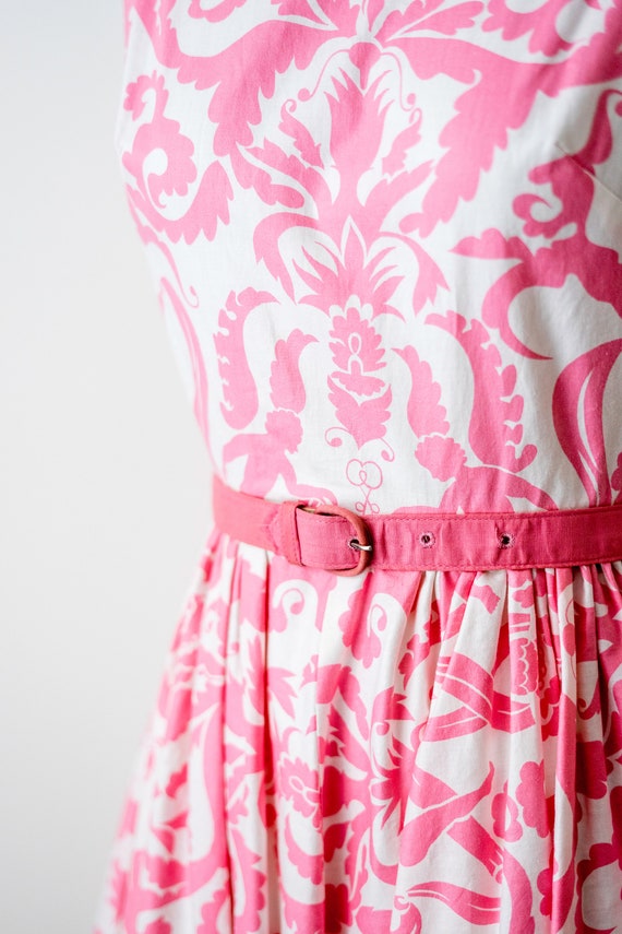 Vintage 50 swirl print dress 1950/'s pink dress full pleated skirt xs. pink /& white cupid novelty print