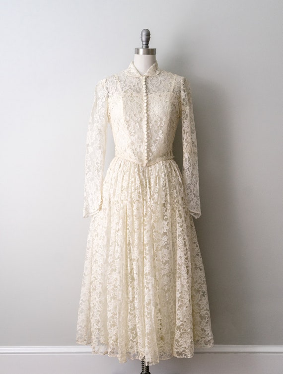 1950's ivory lace wedding dress. 50 vintage full … - image 3