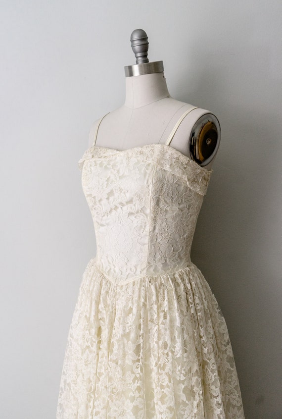 1950's ivory lace wedding dress. 50 vintage full … - image 6