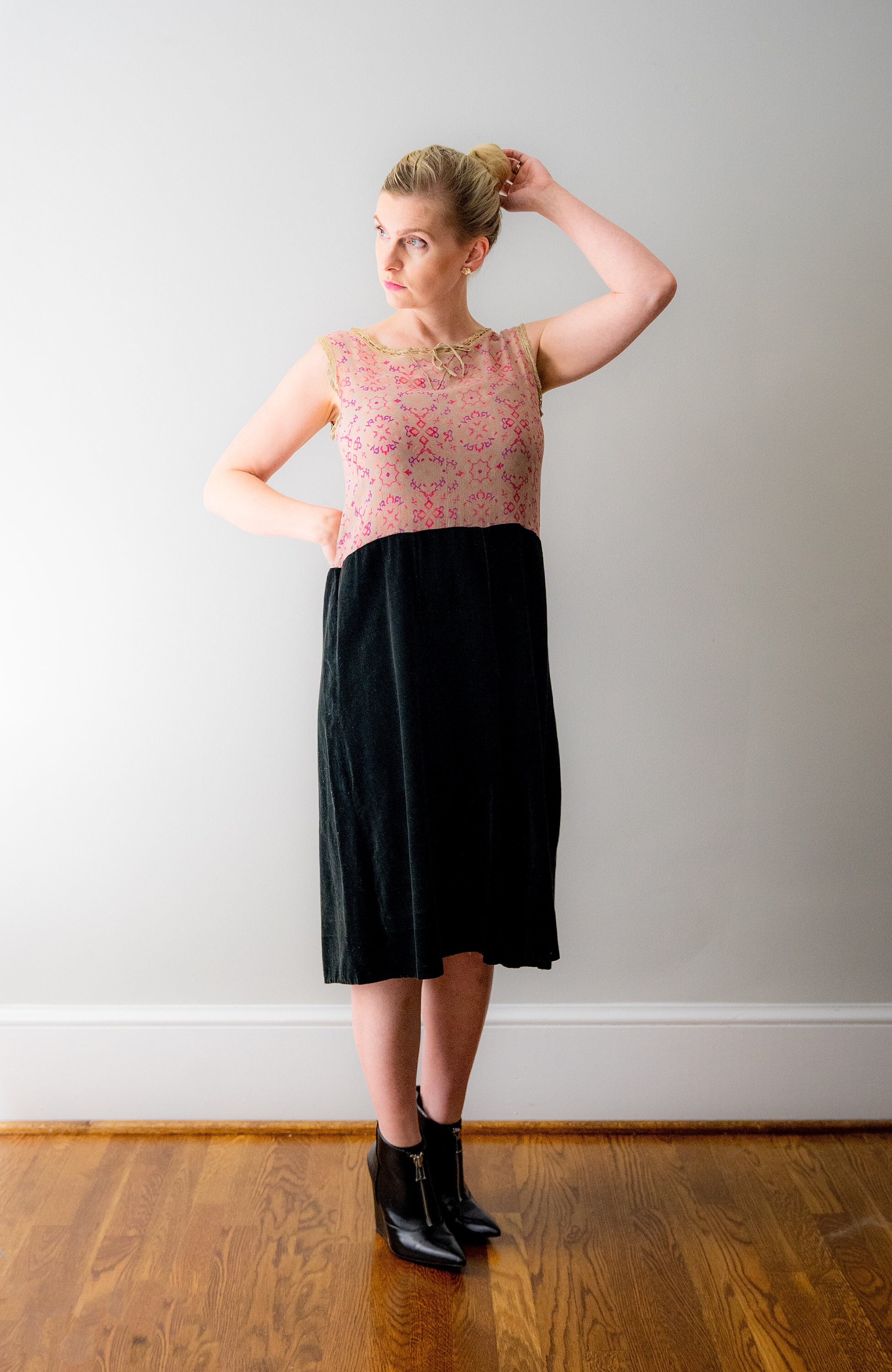 pink and black flapper dress Pink and black flapper dress,1926