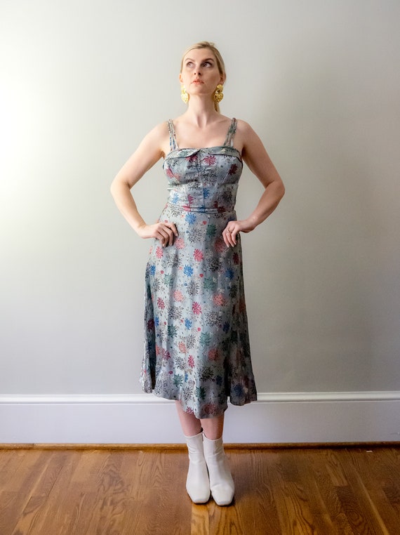 1950 Hawaiian dress. brocade. 50's floral dress. … - image 2