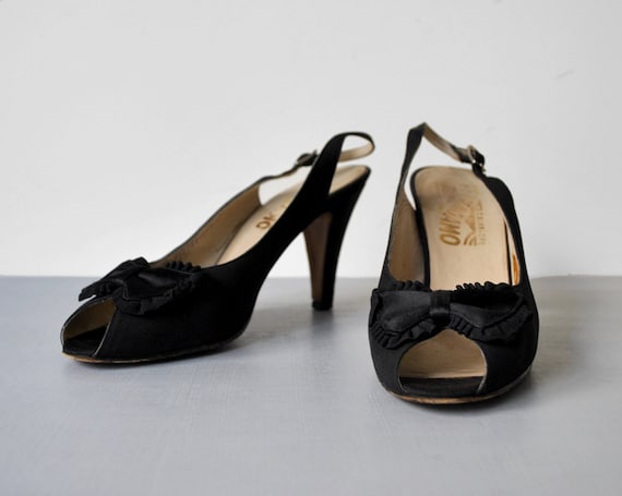 60 black heels. ferragmo. 1960's slingbacks. bow.… - image 2