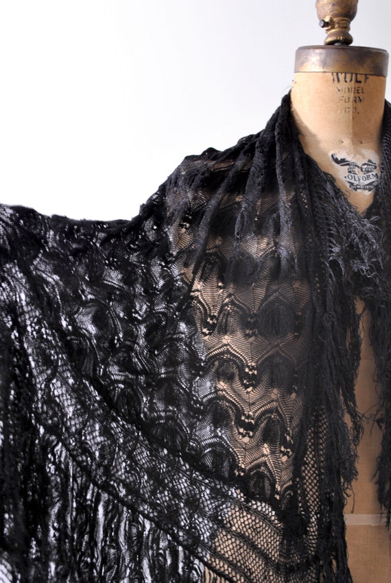 Black vintage shawl. Tassel fringe edge. Silk Pia… - image 4