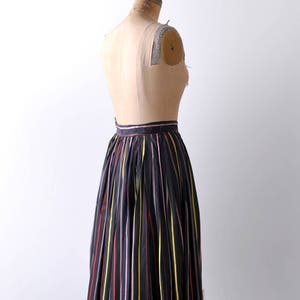 1950 striped pleated skirt. Full skirt. 50s rainbow skirt. Black taffeta. xxs. xs. Pink, red. image 4