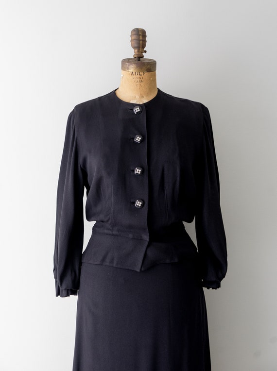 1940's black crepe suit set. vintage 40's 2-peice… - image 2